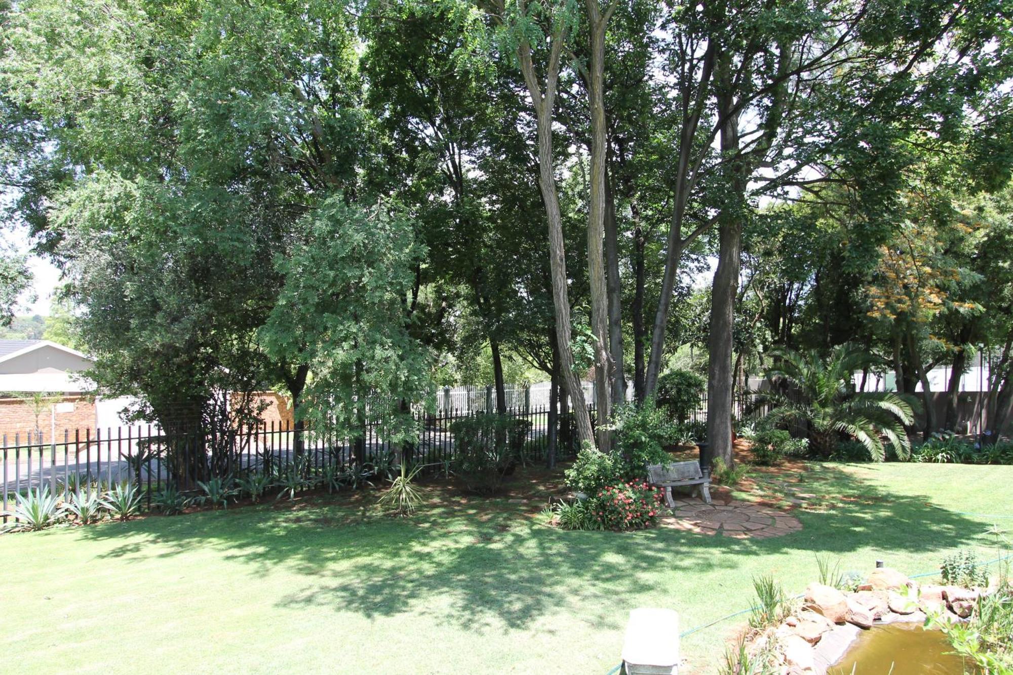 Wild Tree Lodge Benoni Luaran gambar
